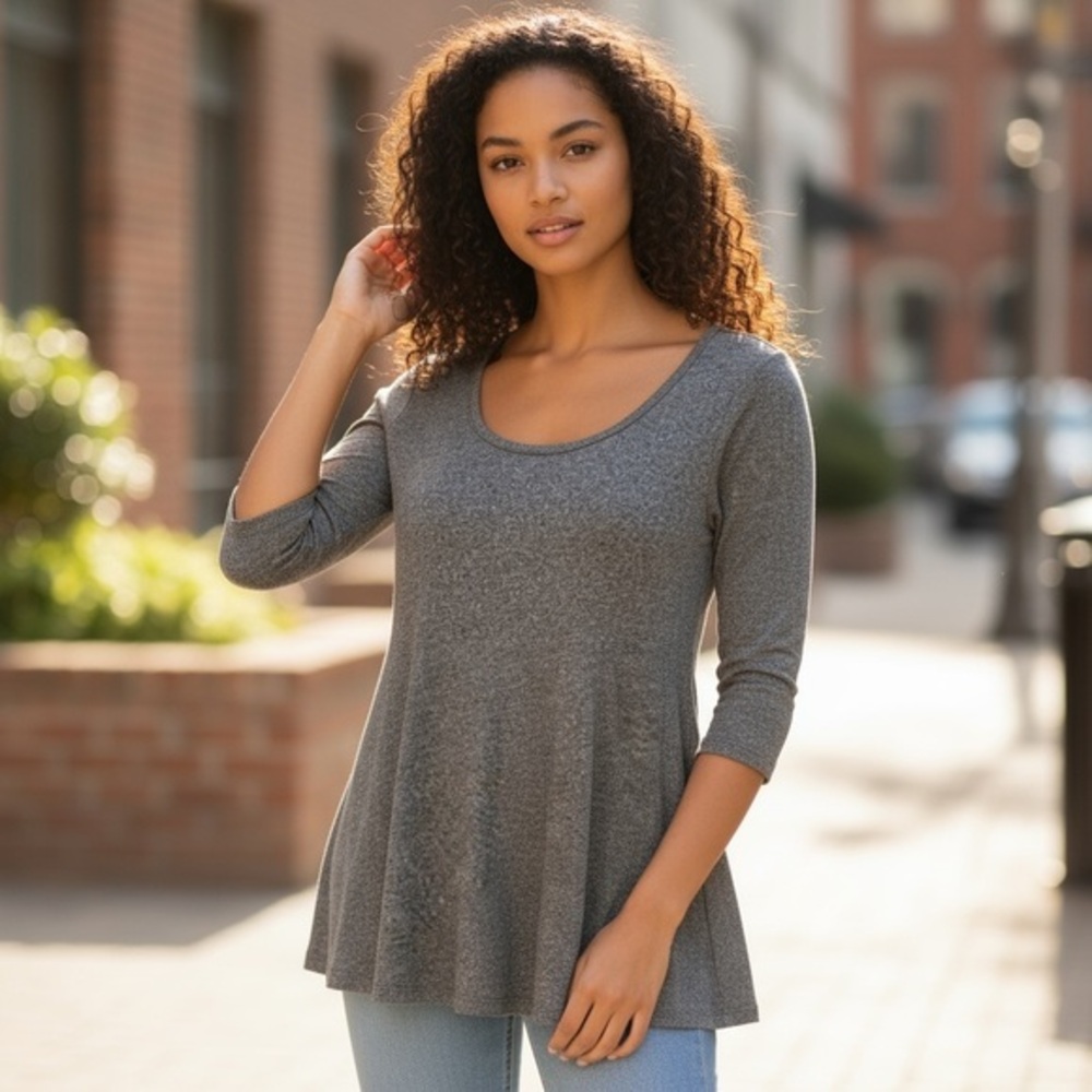 Anthropologie Akemi + Kin Heather Salt and Pepper Peplum Knit Top Size Large